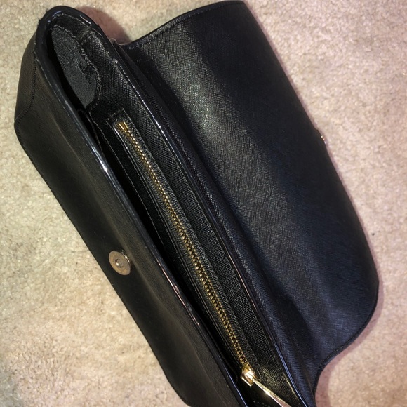 Tory Burch Robinson Crossbody - Picture 3 of 3